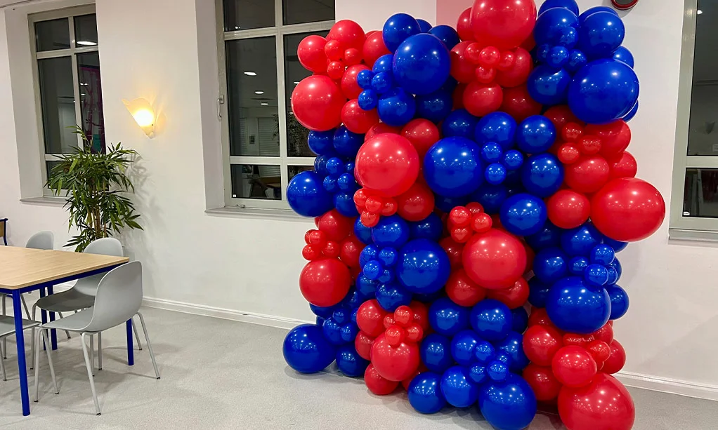 O2/Virgin Media - Full Balloon Wall in Brand Colours