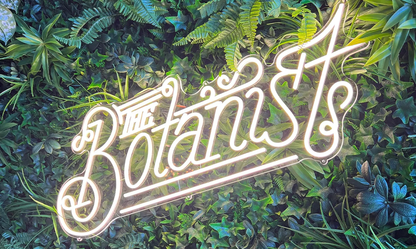 How We Design Bespoke Neon Signs for Unforgettable Events