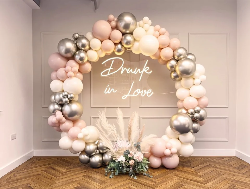Luxury Balloon Decor - Full Balloon Hoop